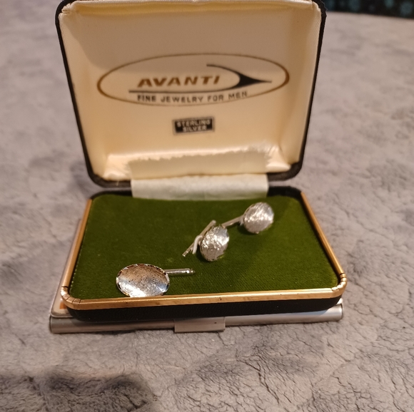 Avanti silver tie pin & cufflinks set - Picture 1 of 3